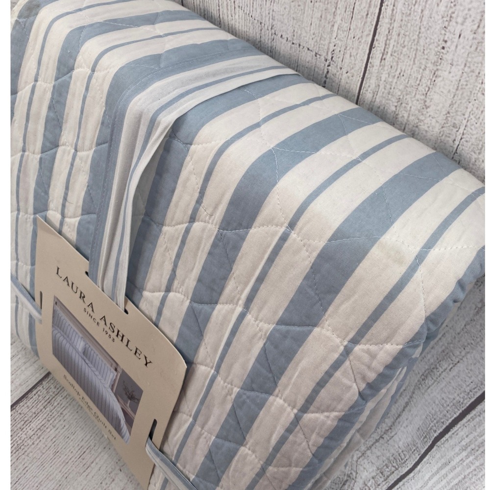 Laura Ashley Scallop Edge Quilt Set Full/Queen Blue White Striped Feminine Cozy - Picture 12 of 12